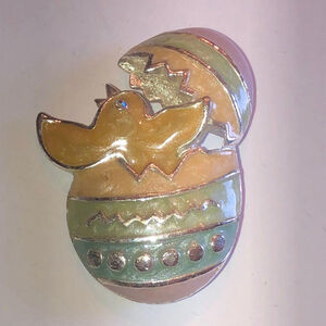 Vintage Silver Tone Chick Easter Egg Enamel Brooch Shoulder Pin